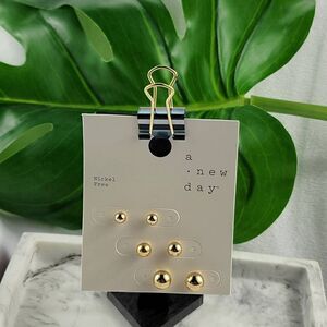 A New Day Gold Tone  Ball Stud set